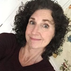 Meet your Posher, Carole